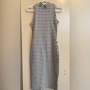 Rebel sugar, brand. Basket, weave, patterned, black and white, mock neck dress